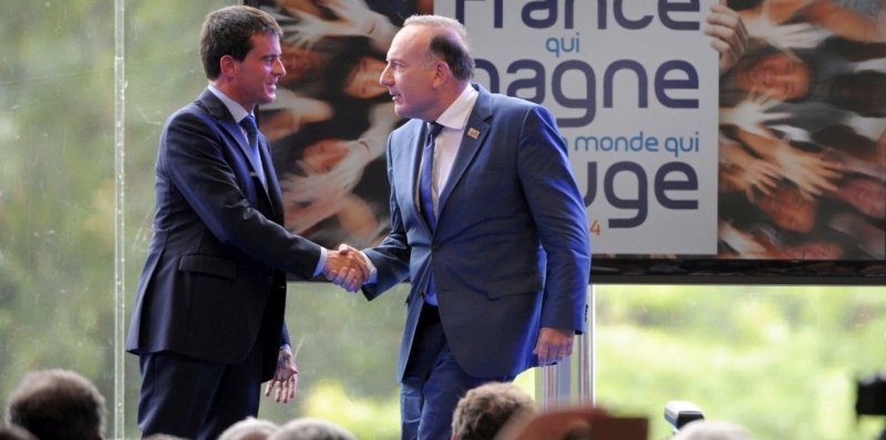 ce-mercredi-a-jouy-en-josas-le-premier-ministre-manuel_2026737_800x400