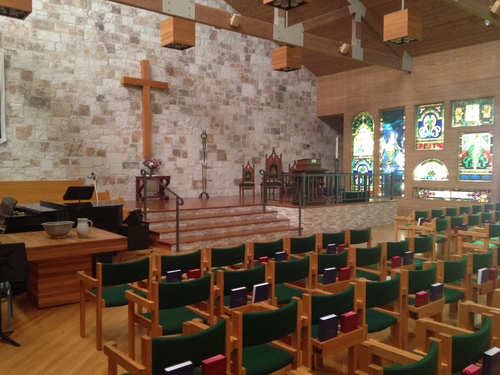 A beautiful, contemporary space with excellent acoustics, comfortable seating, fine visibility, ample and safe parking, and easy access for the disabled. 