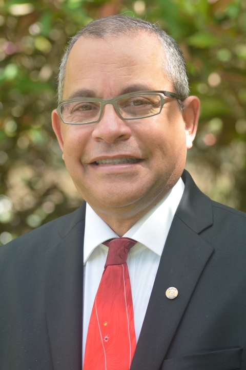 Milton INNIS, Gouverneur 2015-2016 du District 7030